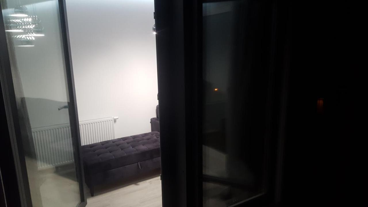 Apartament Skarbowa 2 & Parking Leszno  Eksteriør billede